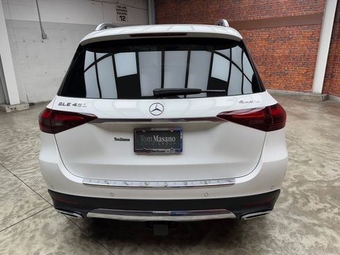 Used 2024 Mercedes-Benz GLE 450 4MATIC image 4