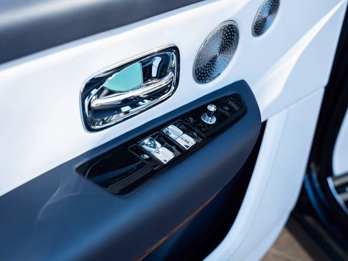 Certified 2022 Rolls-Royce Cullinan image 17