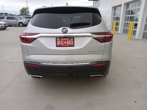 Used 2019 Buick Enclave Essence FWD image 4