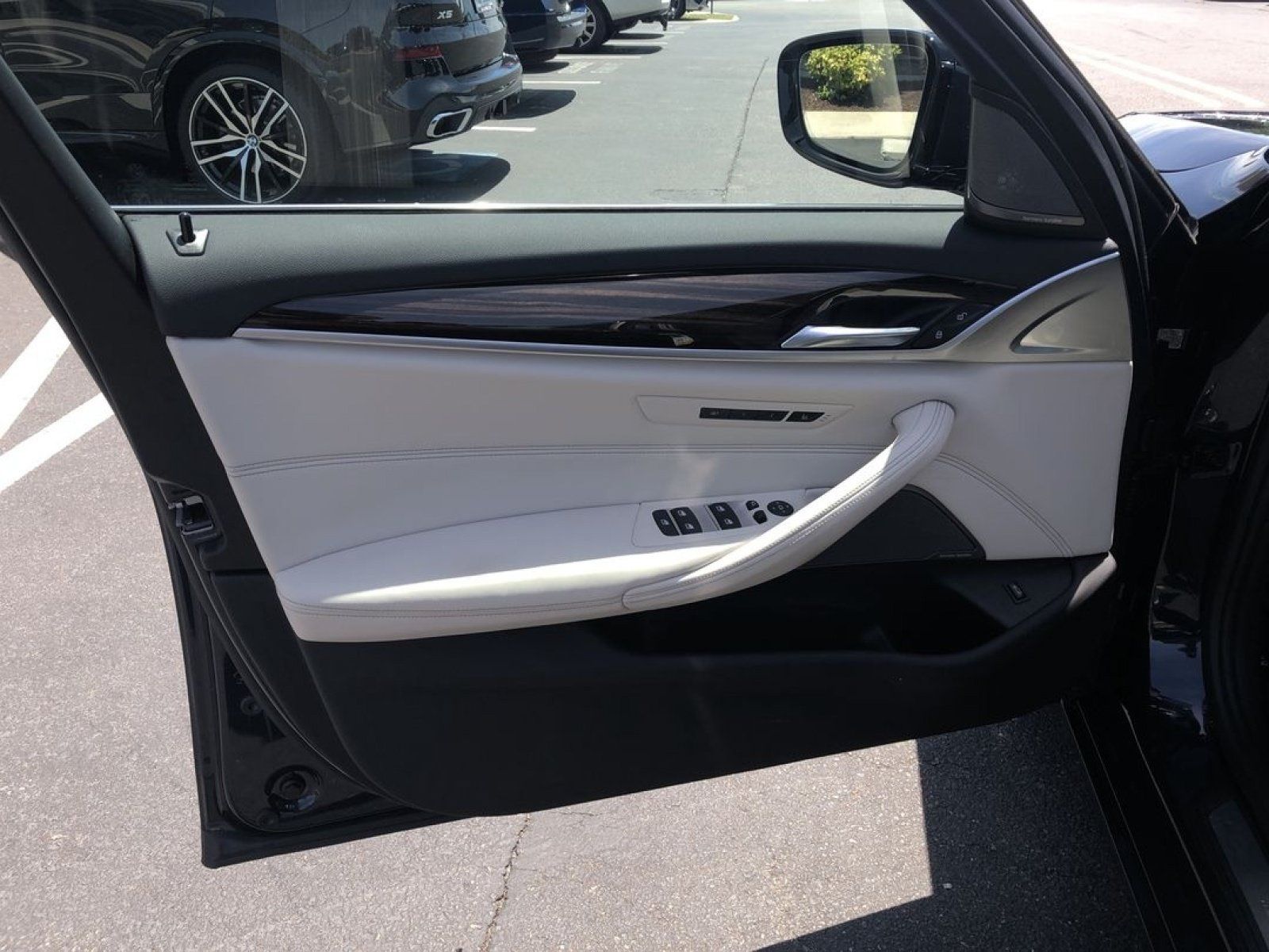 Used 2017 BMW 540i RWD image 17