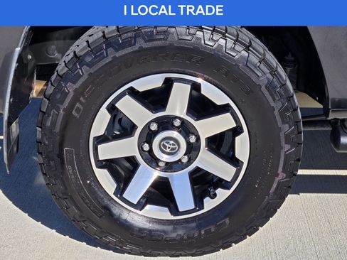 Used 2017 Toyota 4Runner TRD Off-Road Premium image 10