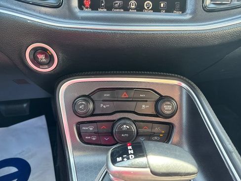 Used 2015 Dodge Challenger SXT Plus RWD image 23