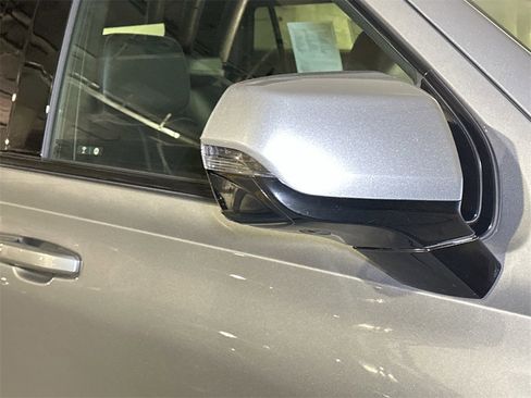 Used 2023 Chevrolet Tahoe RST w/ RST Performance Edition image 10