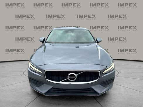 Used 2020 Volvo S60 T5 Momentum FWD image 8