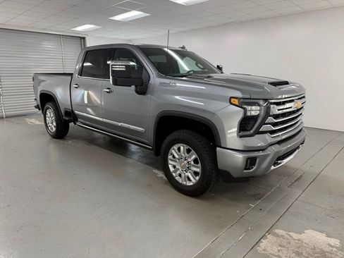 New 2025 Chevrolet Silverado 2500 High Country w/ High Country Premium Package image 3