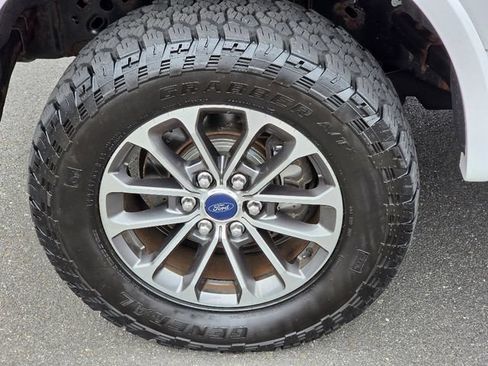 Used 2018 Ford F150 XLT w/ Equipment Group 302A Luxury AWD/4WD image 18