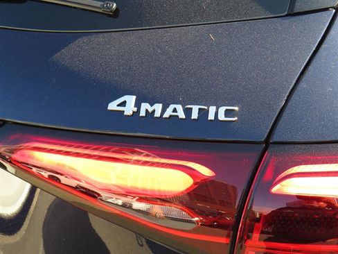 Used 2023 Mercedes-Benz GLC 300 4MATIC image 29