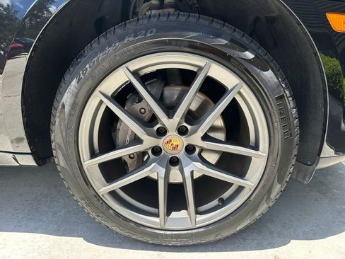 Certified 2023 Porsche Macan AWD/4WD image 15