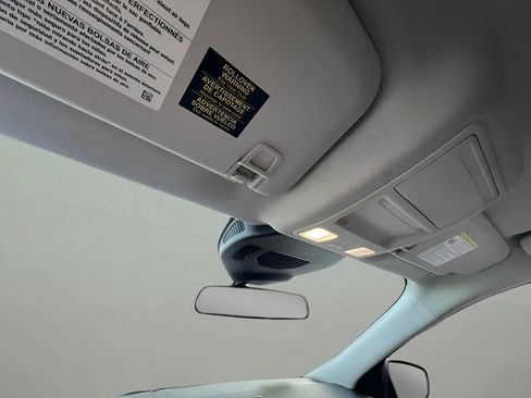 Used 2022 Ford Escape SE image 19