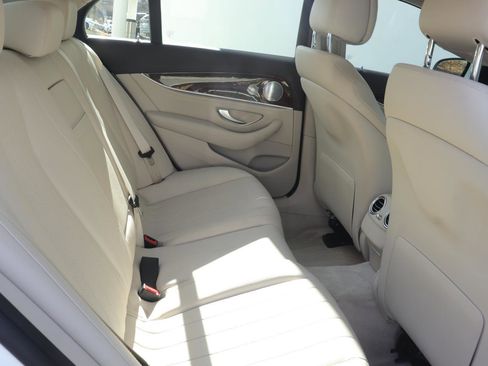 Used 2018 Mercedes-Benz E 300 image 19