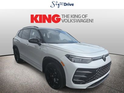 New 2025 Volkswagen Tiguan SE R-Line