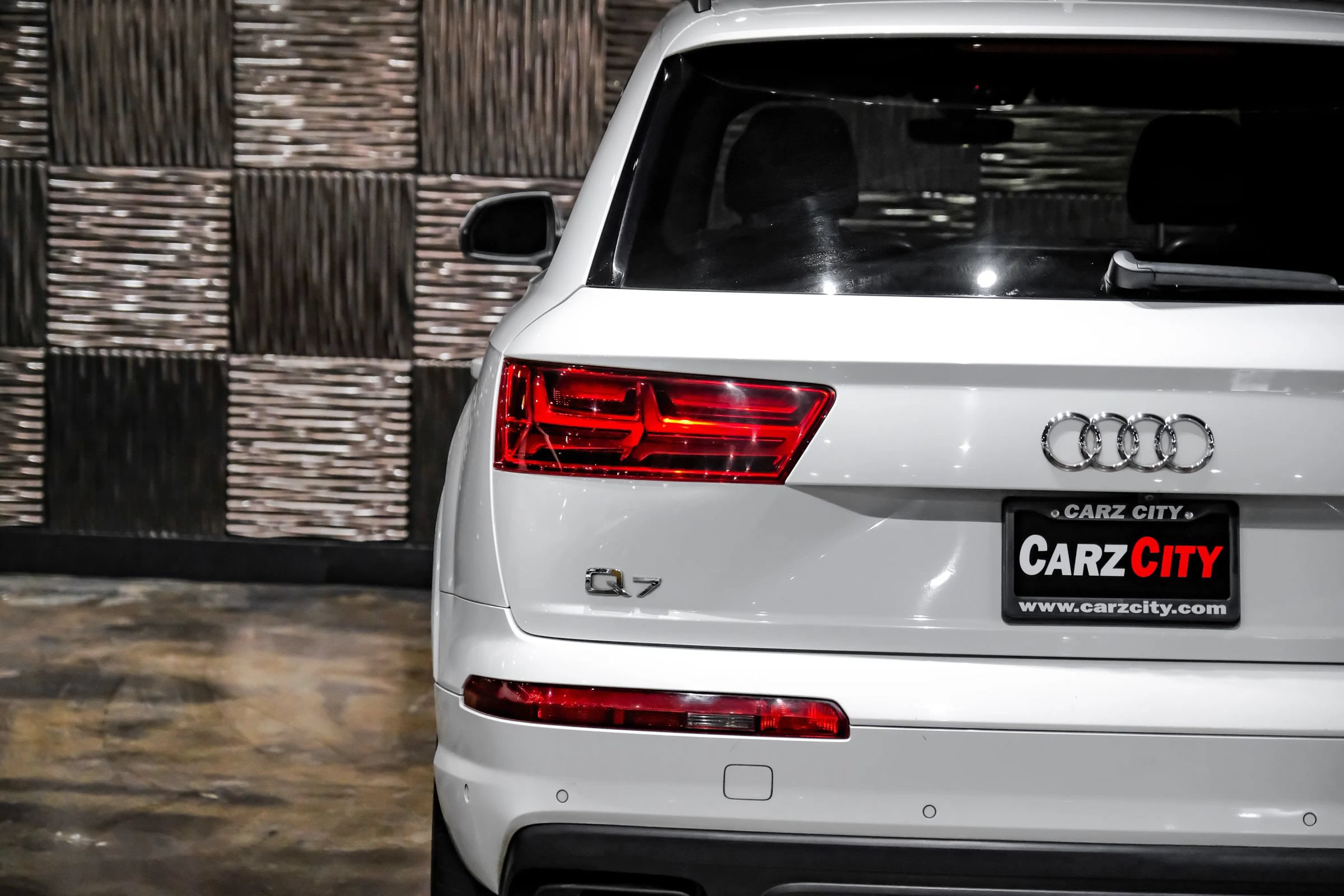 Used 2019 Audi Q7 3.0T Prestige AWD/4WD image 55