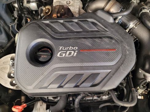 Used 2017 Hyundai Santa Fe Sport image 30