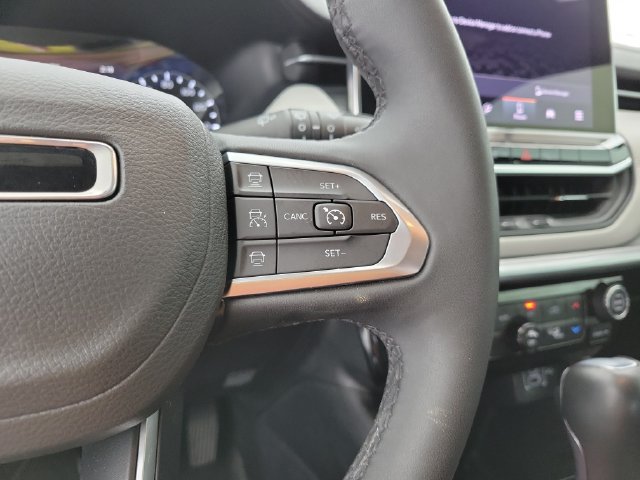 Used 2025 Jeep Compass Limited AWD/4WD image 23