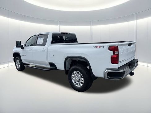Used 2025 Chevrolet Silverado 3500 LT w/ Safety Package AWD/4WD image 3