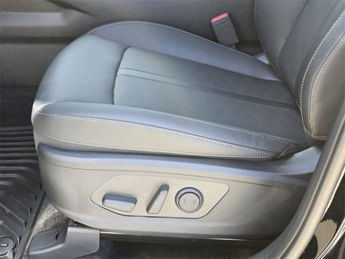 New 2026 Kia Sorento SX image 17