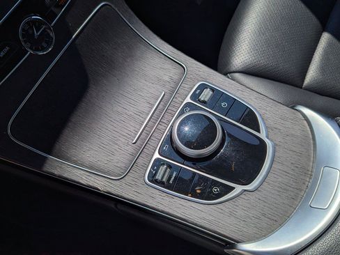 Used 2020 Mercedes-Benz C 300 4MATIC Sedan image 20