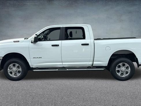 Used 2026 RAM 2500 Big Horn AWD/4WD image 3