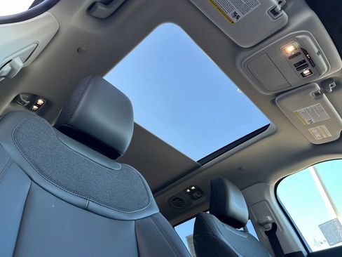 New 2026 Ford Explorer Active w/ Active Comfort Package image 14