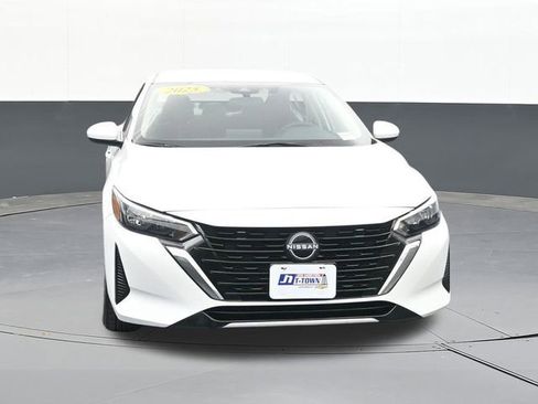 Used 2025 Nissan Sentra SV image 23
