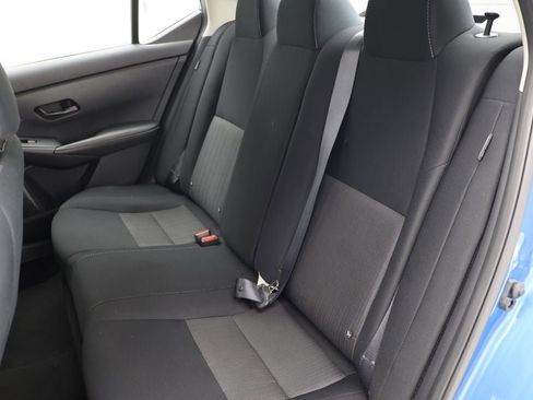 Used 2024 Nissan Sentra SV image 11