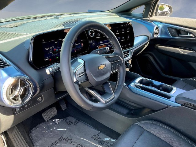 Certified 2024 Chevrolet Equinox EV LT w/ LPO, Active Package FWD image 19