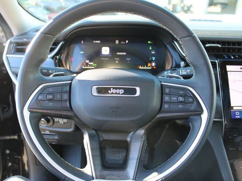 Used 2022 Jeep Grand Cherokee Limited 4xe w/ Luxury Tech Group II image 14