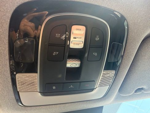 Used 2021 Hyundai Palisade Limited FWD image 23
