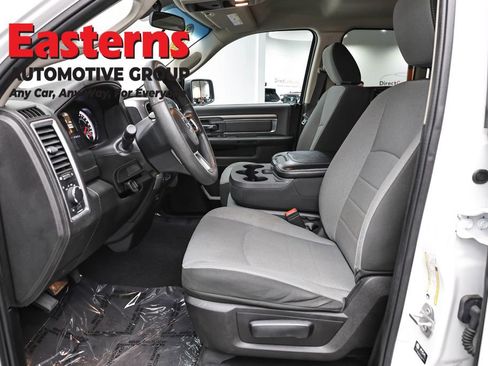 Used 2024 RAM 1500 Classic SLT AWD/4WD image 13