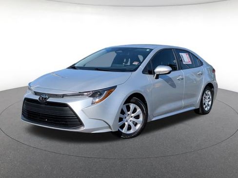 Used 2023 Toyota Corolla LE FWD image 1