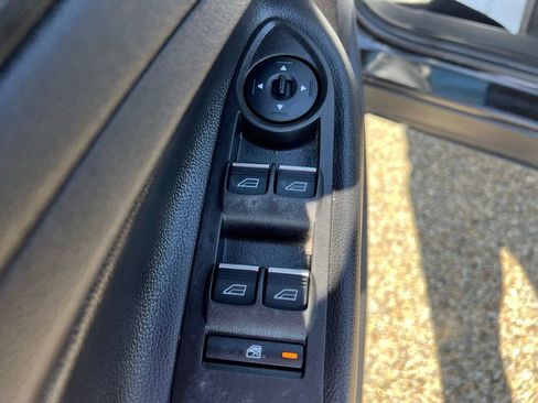 Used 2018 Ford Escape Titanium image 24