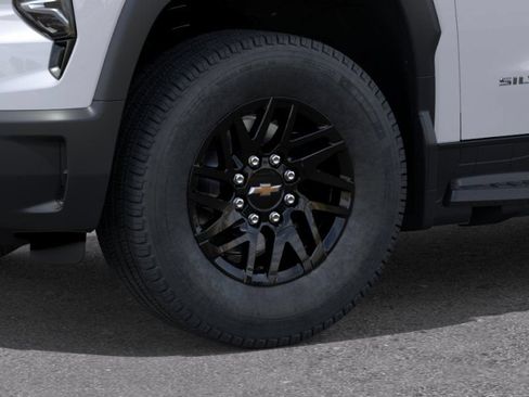 New 2026 Chevrolet Silverado EV LT w/ Plus Package AWD/4WD image 9