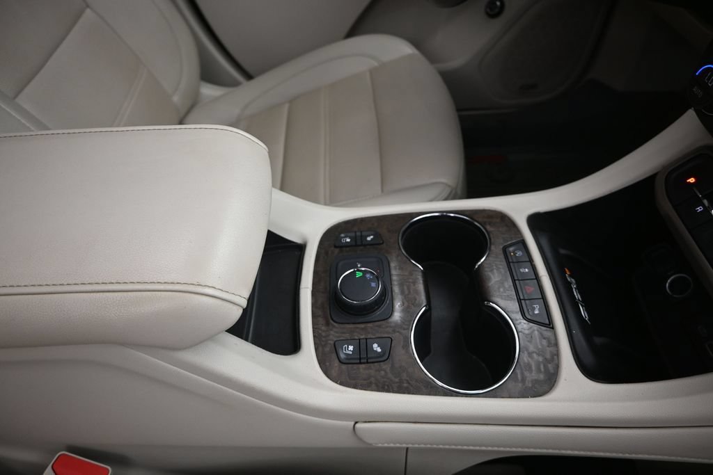 Used 2021 GMC Acadia Denali w/ Denali Technology Package FWD image 27