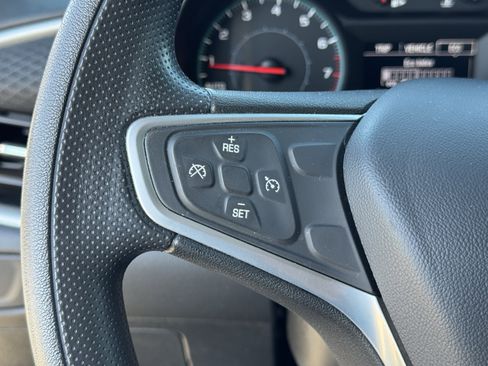 Used 2022 Chevrolet Malibu LT image 30