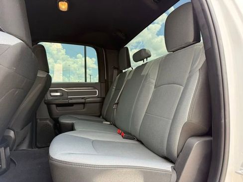 Used 2022 RAM 2500 Big Horn AWD/4WD image 20