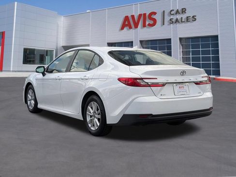Used 2025 Toyota Camry LE FWD image 3