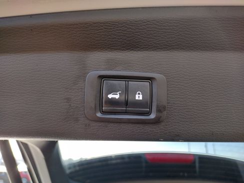 Used 2024 Mitsubishi Outlander SE image 18