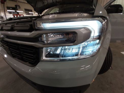 Used 2024 Ford Maverick Lariat image 34