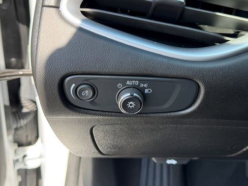 Used 2024 Chevrolet Malibu LT FWD image 38
