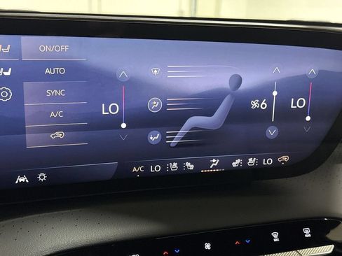 Used 2026 Buick Enclave Avenir w/ Super Cruise Package AWD/4WD image 17