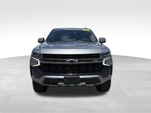 Used 2022 Chevrolet Tahoe Z71 w/ Luxury Package AWD/4WD image 8