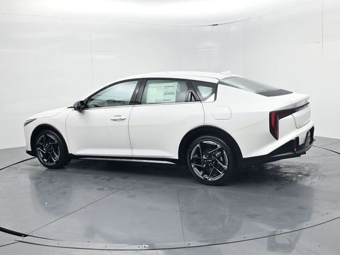 New 2026 Kia K4 GT-Line image 5