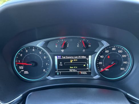 Used 2018 Chevrolet Equinox Premier FWD image 14