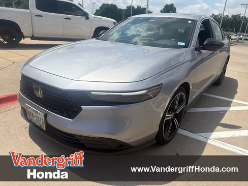 Used 2023 Honda Accord Sport image 1