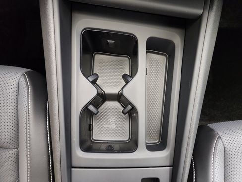 New 2025 Volkswagen Tiguan SE R-Line image 23