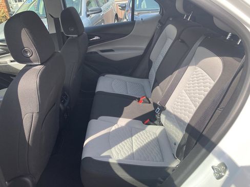 Used 2020 Chevrolet Equinox LS image 7