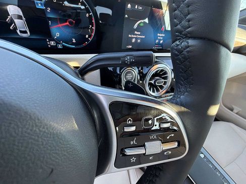 Used 2022 Mercedes-Benz A 220 4MATIC image 25