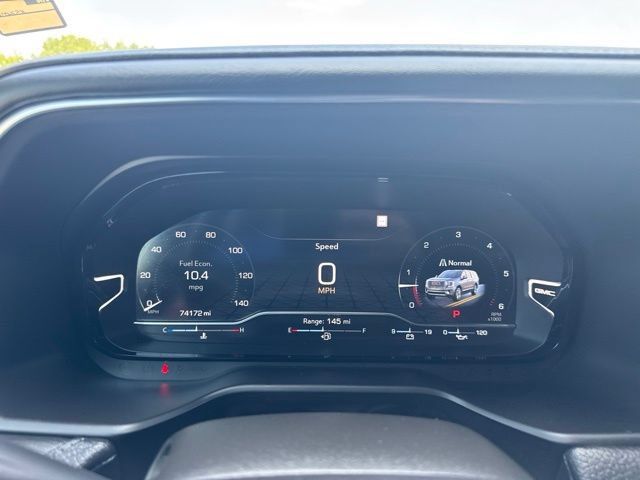 Used 2022 GMC Yukon Denali RWD image 18