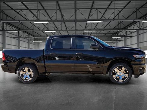 New 2026 RAM 1500 Express image 5