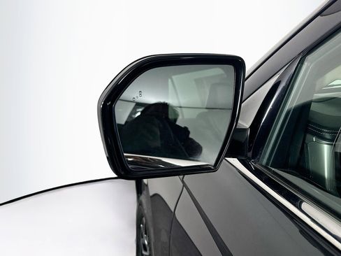 Used 2024 Ford Expedition Max XLT image 16